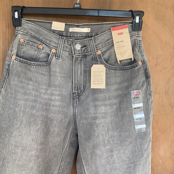 Relisted Levi’s low pro gray midrise straight leg jean splatter detail size 27 - Picture 11 of 17